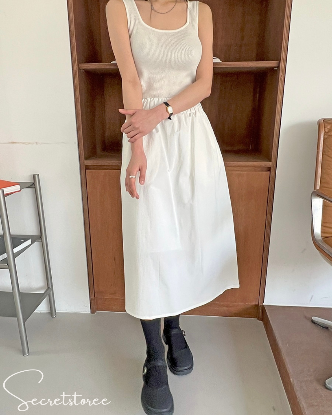 🇰🇷韓國|百搭素色彈力顯瘦顯胸背心(4色入)
★ 產品編號🔎 SS-ks4fb27800