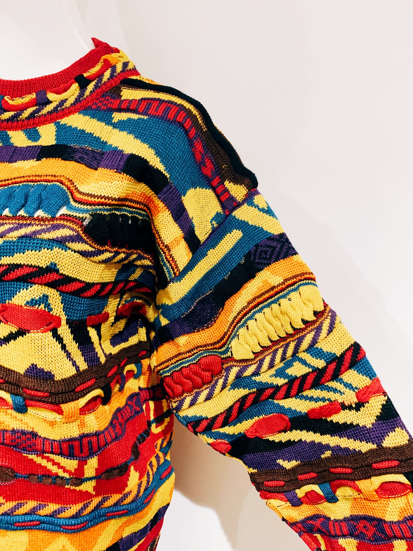 🇯🇵日本古著｜ VintageClothes - 
古瓜紋冷衫 Notorious Sweater  Coogi style 🔍ss-vin378