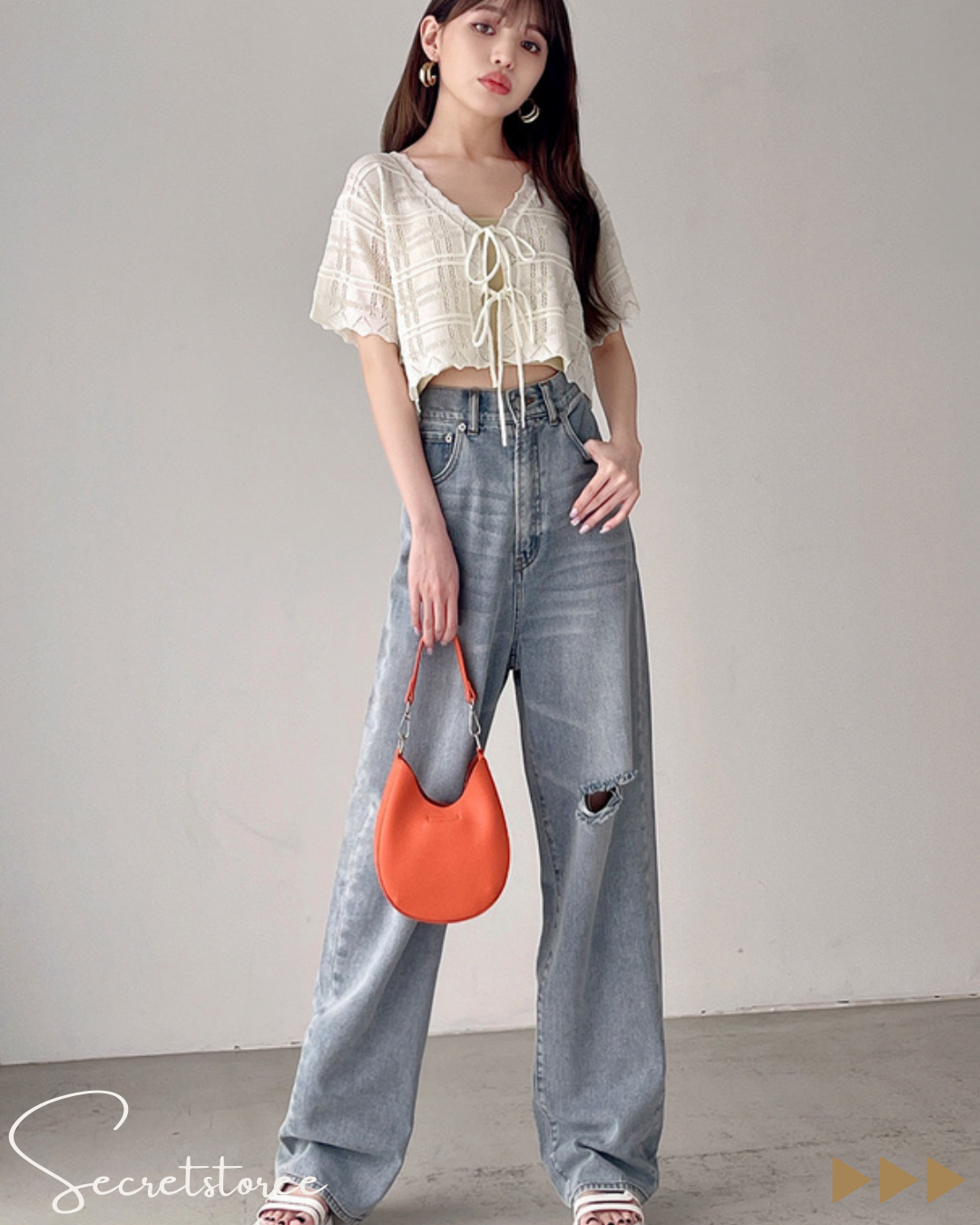 🇯🇵Japanese hollow knitted bow crop top + high-waisted jeans★ Product number🔎 SS-gan0132800 🔎 SS-gcu04450 