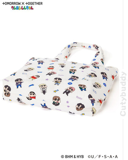 🇯🇵日本 ♡限定 TOMORROW X TOGETHER X 蠟筆小新環保袋 Crayon Shin-chan all-over tote bag TOMORROW X TOGETHER X クレヨンしんちゃん　総柄トートバッグ