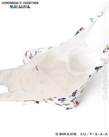 🇯🇵日本 ♡限定 TOMORROW X TOGETHER X 蠟筆小新環保袋 Crayon Shin-chan all-over tote bag TOMORROW X TOGETHER X クレヨンしんちゃん　総柄トートバッグ