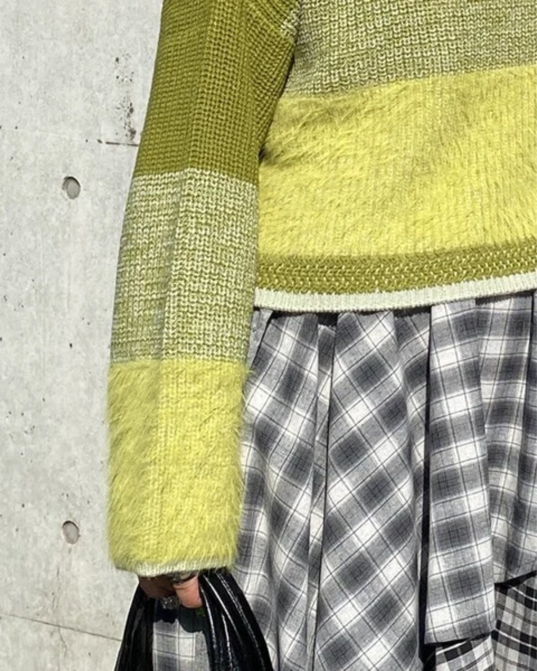 🇯🇵 JAPAN ♥ AS KNOW AS PINKY Feather yarn gradient knit sweater 羽毛紗線針織短版漸層女款毛衣 (3色入)   🔎 ɪᴛᴇᴍ ɴᴏ.： SS-jspn0659