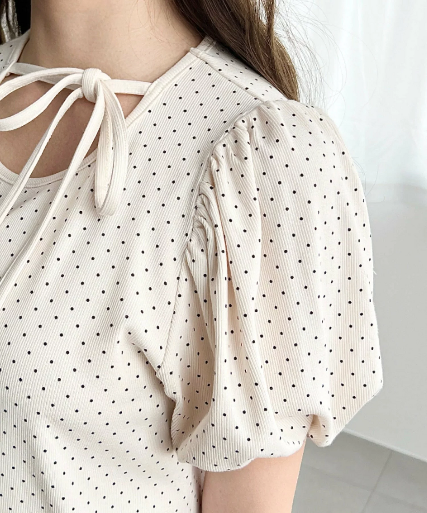 🇯🇵JAPAN ♥  波點荷葉袖綁帶蝴蝶結上衣 Polka-dot blouse with ruffled sleeves and a tie-front bow (ss-jr07211)