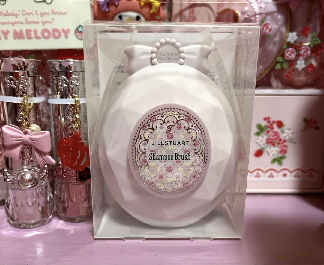 🇯🇵日本 ♥ JILL STUART Deep Head Cleanse White Floral & Scalp Massage Shampoo Brush｜純白花漾頭皮深層清潔膏 & 頭皮按摩洗髮刷 \滿滿奢華感的髮護理產品，睇得又用得！/  ジルスチュアート シャンプーブラシ & ホワイトフローラルディープヘッドクレンズ