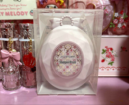 🇯🇵日本 ♥ JILL STUART Deep Head Cleanse White Floral & Scalp Massage Shampoo Brush｜純白花漾頭皮深層清潔膏 & 頭皮按摩洗髮刷 \滿滿奢華感的髮護理產品，睇得又用得！/  ジルスチュアート シャンプーブラシ & ホワイトフローラルディープヘッドクレンズ